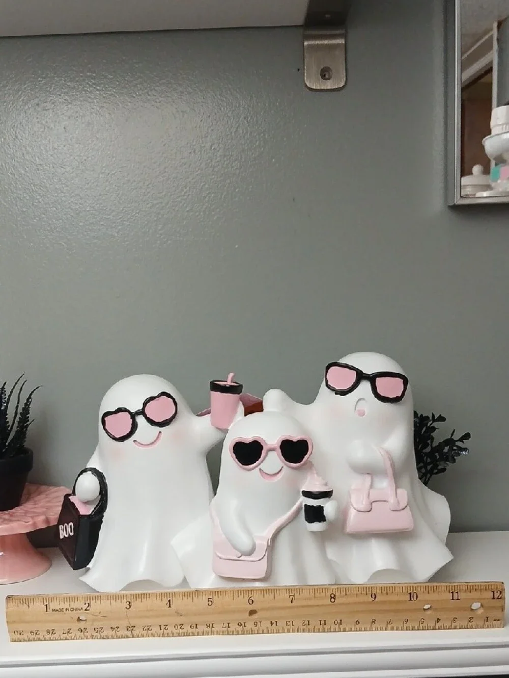 New! Pink & White Ghost Trio Party Figurines - Cute Halloween Table Decor NWT